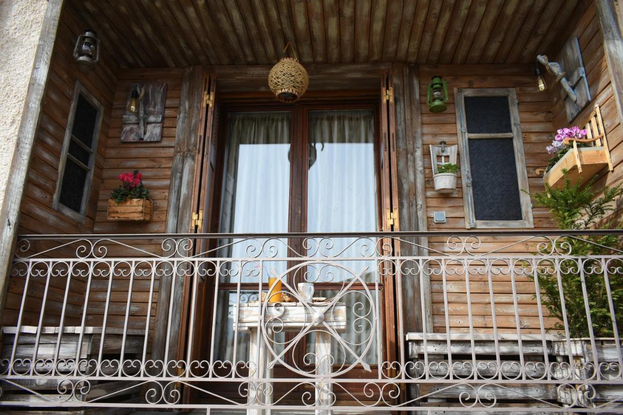 Agiaz' Panzió Aráhova Kültér fotó